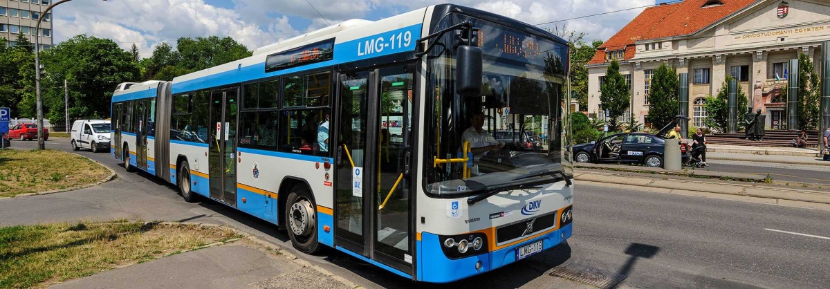 Busz Debrecenben